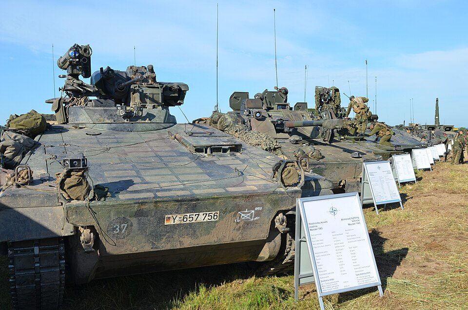 Vokietijos pėstininkų kovos mašinos Marder NATO pratybose